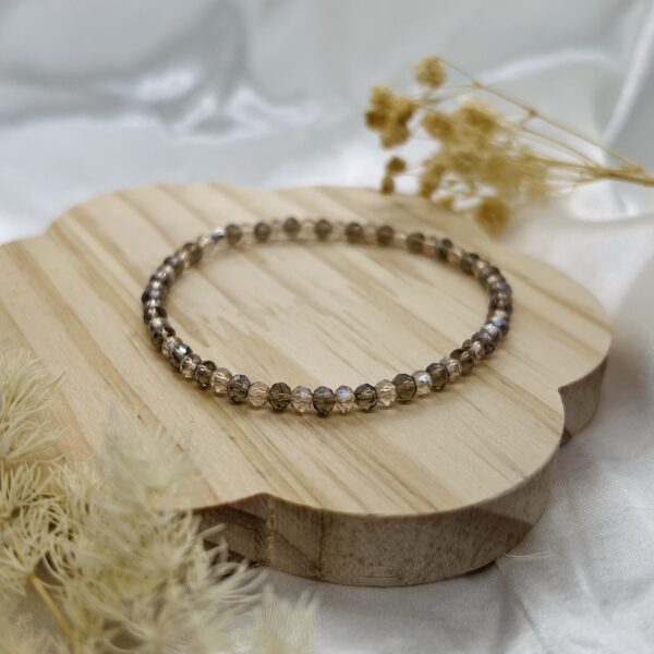 Perlenarmband Schattenholz